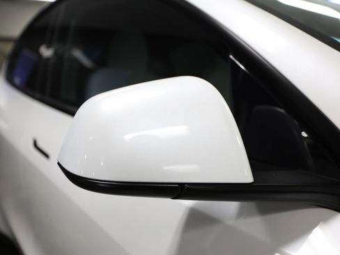 Used 2024 Tesla Model Y Long Range AWD/4WD image 15