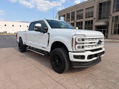 Used 2025 Ford F250 Lariat AWD/4WD image 13