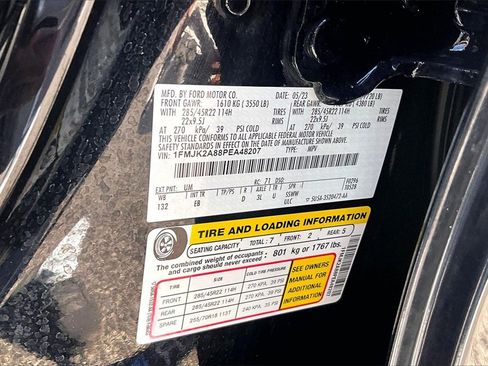 Used 2023 Ford Expedition Max Limited image 17