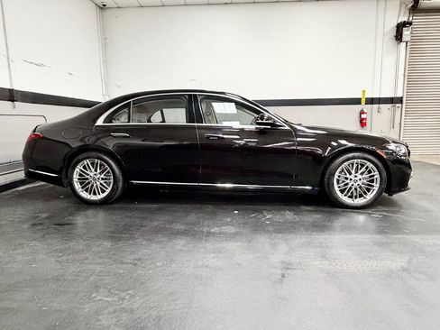 Used 2021 Mercedes-Benz S 580 4MATIC Sedan image 4