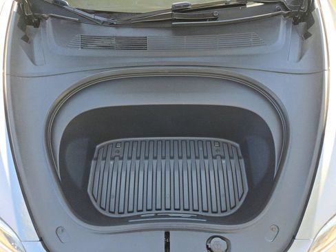 Used 2025 Tesla Model 3 Long Range RWD image 34
