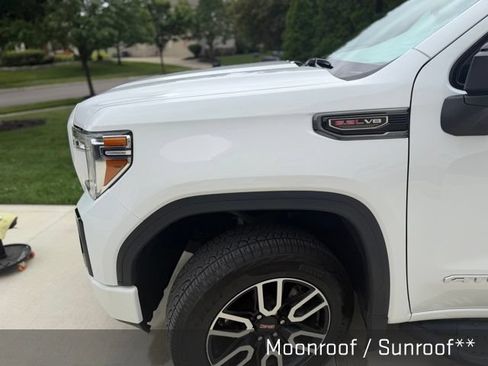 Used 2020 GMC Sierra 1500 AT4 w/ AT4 Premium Package AWD/4WD image 6
