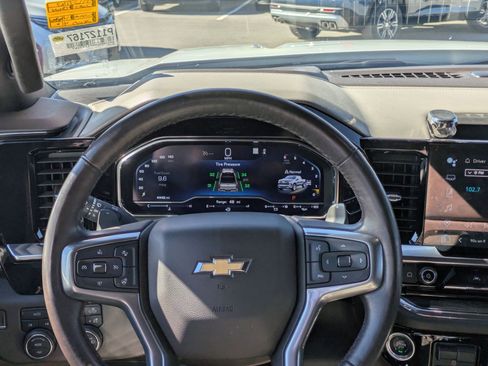 Certified 2023 Chevrolet Silverado 1500 LTZ image 22