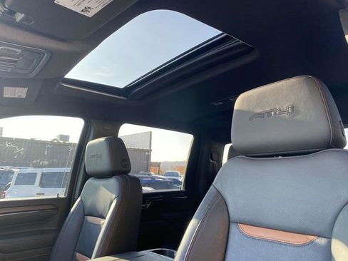 Used 2024 GMC Sierra 2500 AT4 w/ AT4 Premium Plus Package image 16