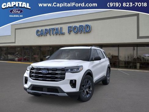 New 2026 Ford Explorer Active image 2