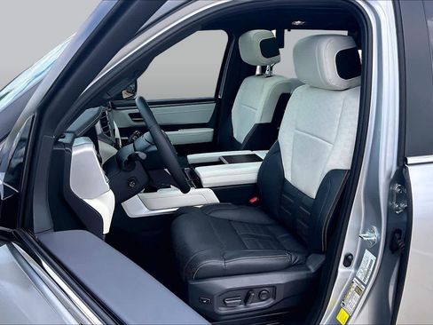 Used 2024 Toyota Sequoia Capstone RWD image 8