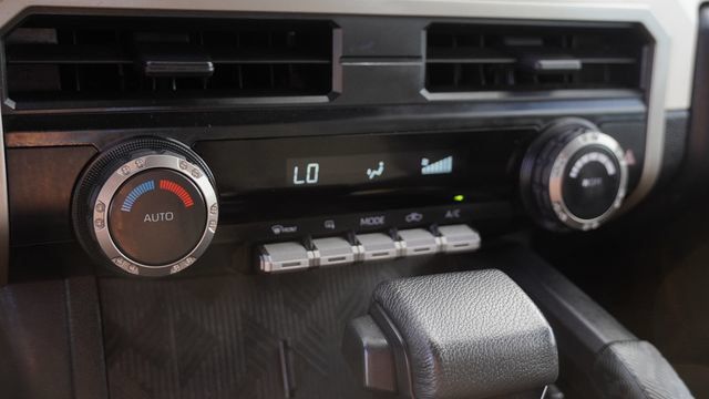 Used 2024 Toyota Tacoma TRD Off-Road AWD/4WD image 24