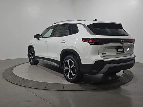 New 2026 Volkswagen Tiguan SE AWD/4WD image 3