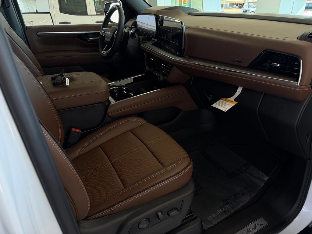 New 2026 Chevrolet Tahoe High Country AWD/4WD image 16