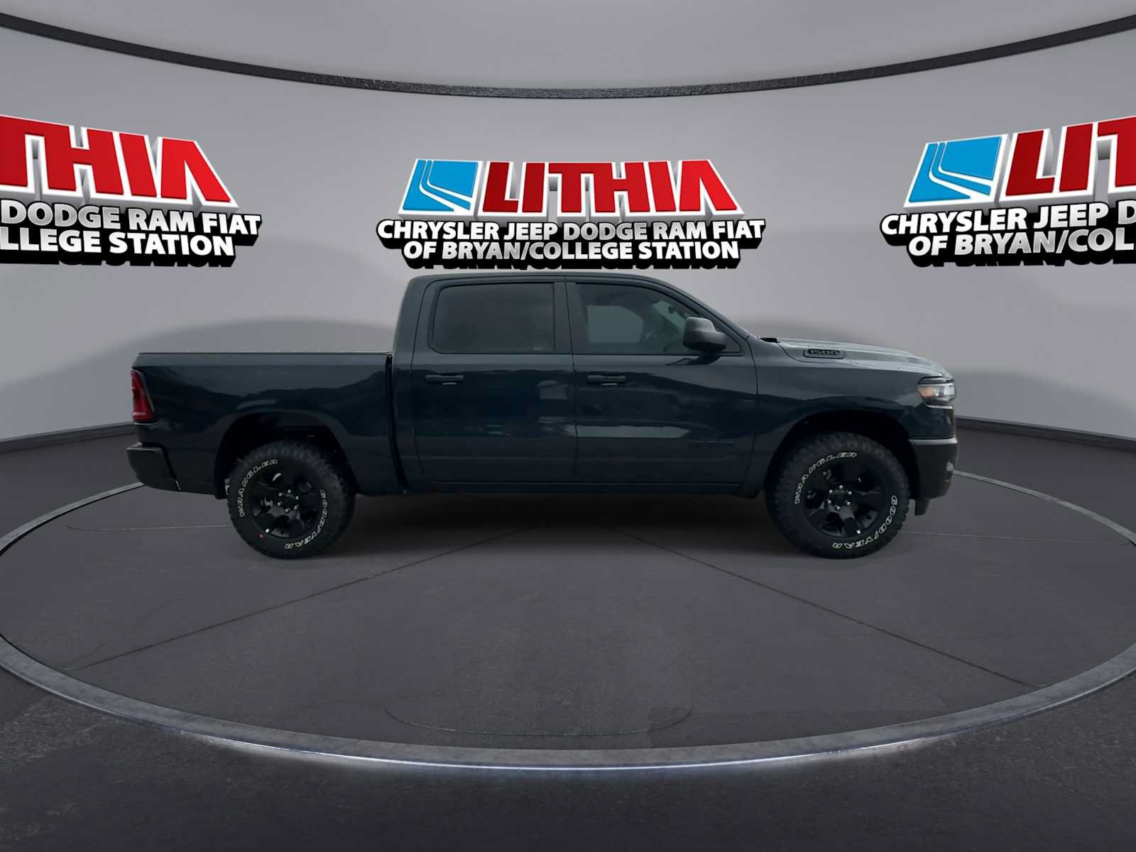 New 2026 RAM 1500 Warlock AWD/4WD image 9
