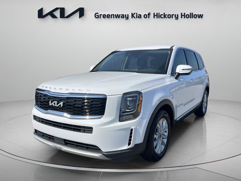 Used 2022 Kia Telluride LX AWD/4WD image 3