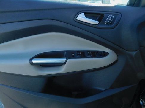 Used 2019 Ford Escape SEL image 23