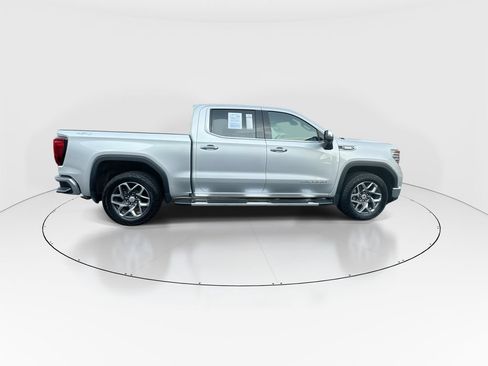 Used 2022 GMC Sierra 1500 SLT AWD/4WD image 9