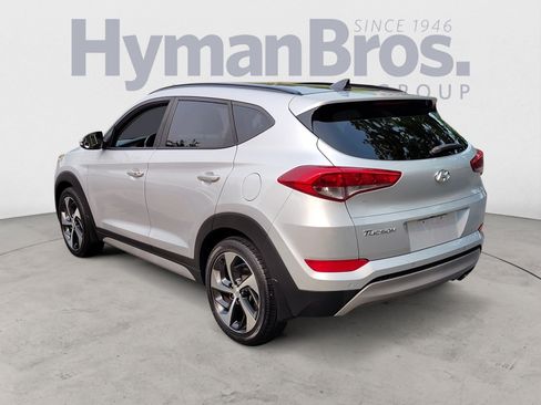 Used 2018 Hyundai Tucson Value w/ Cargo Package FWD image 5
