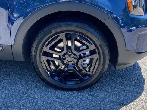 Used 2025 Kia Telluride EX X-Line AWD/4WD image 9