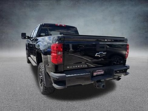 Used 2016 Chevrolet Silverado 2500 LT w/ Midnight Edition AWD/4WD image 10