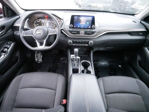 Certified 2023 Nissan Altima 2.5 SV image 10