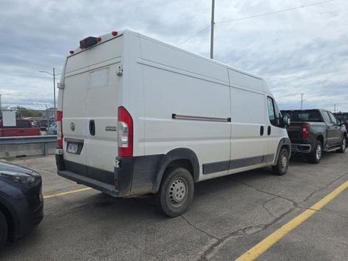 Used 2025 RAM ProMaster 2500 w/ Convenience Group FWD image 2