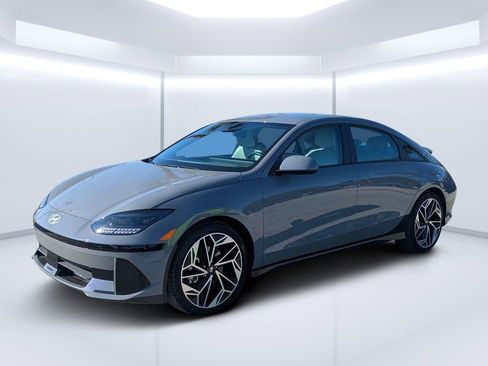 Used 2023 Hyundai Ioniq 6 SEL RWD image 7