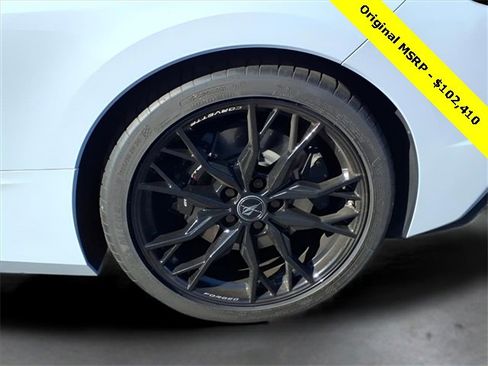 Used 2024 Chevrolet Corvette Stingray Premium Conv w/ Z51 Performance Package image 24