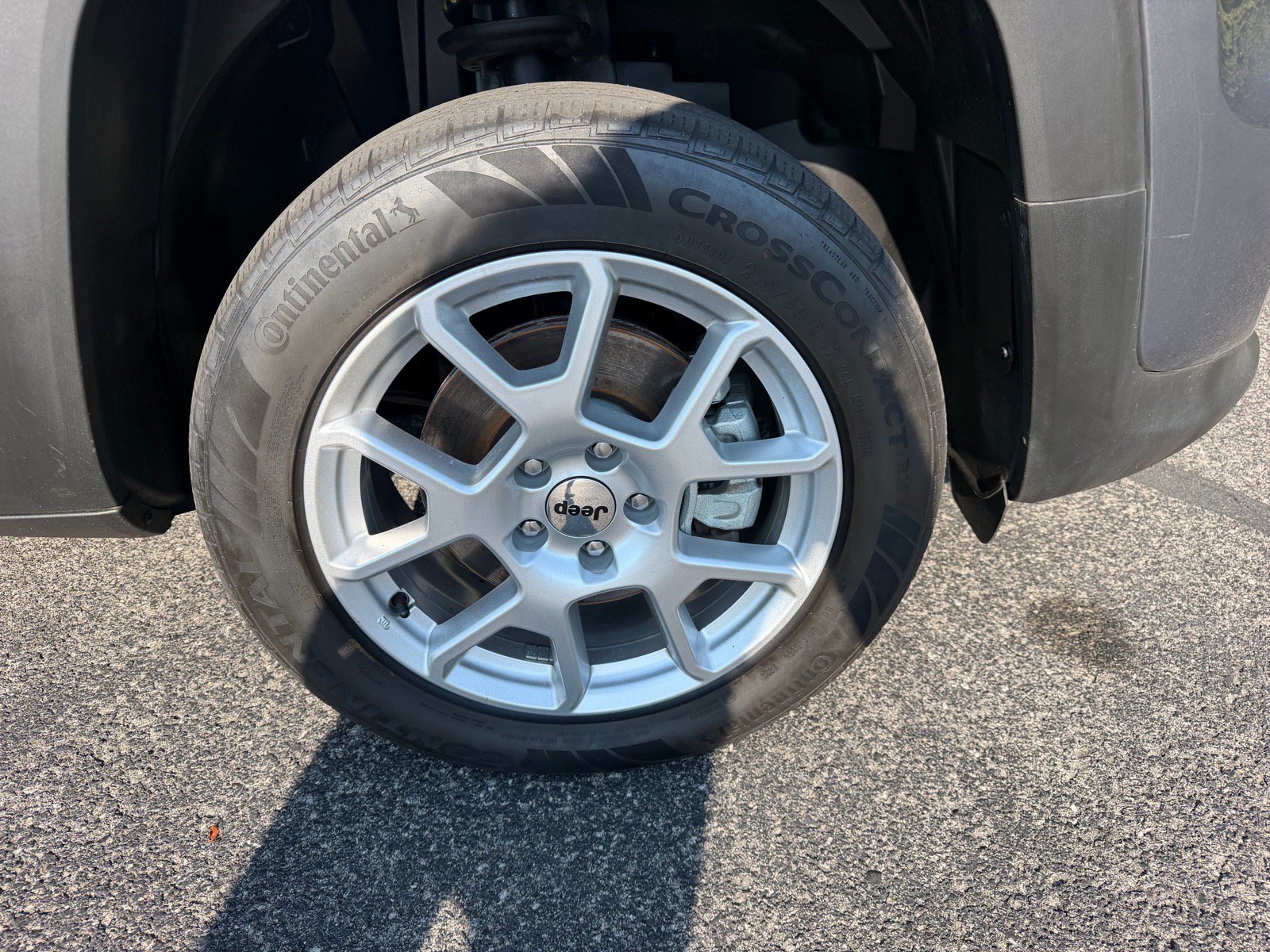 Used 2023 Jeep Renegade Latitude AWD/4WD image 18