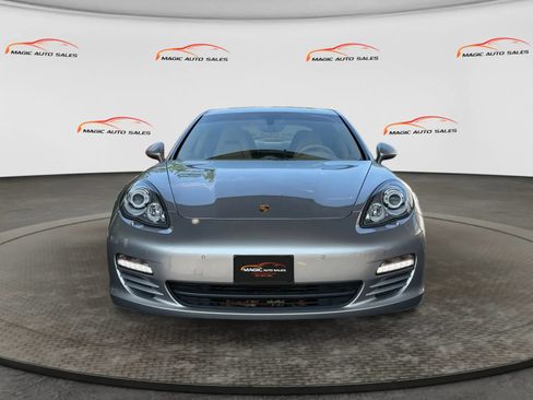Used 2012 Porsche Panamera 4 image 3