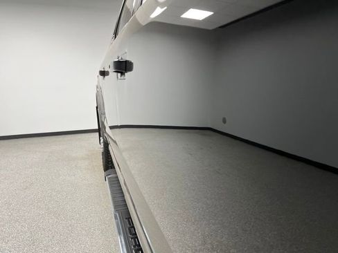 Used 2022 Ford F350 Lariat w/ Lariat Ultimate Package image 11