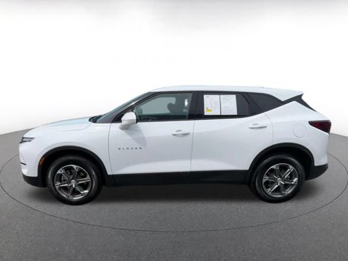 Used 2026 Chevrolet Blazer LT AWD/4WD image 8