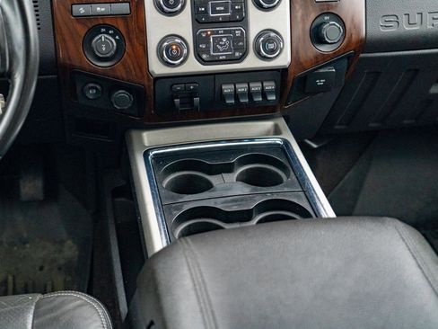 Used 2015 Ford F250 Lariat w/ Lariat Ultimate Package image 24