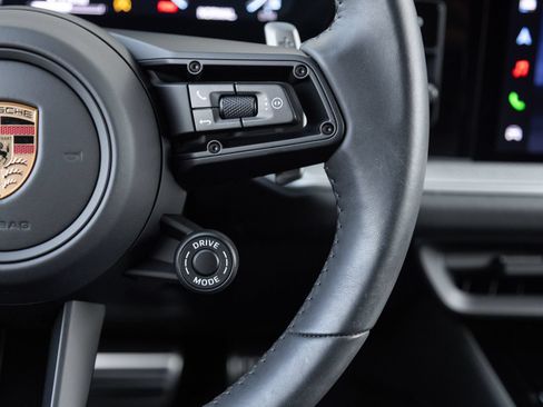 Certified 2026 Porsche Cayenne Coupe AWD/4WD image 16