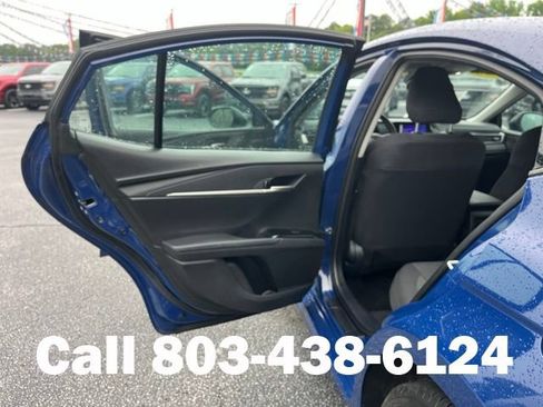 Used 2025 Toyota Camry LE FWD image 9