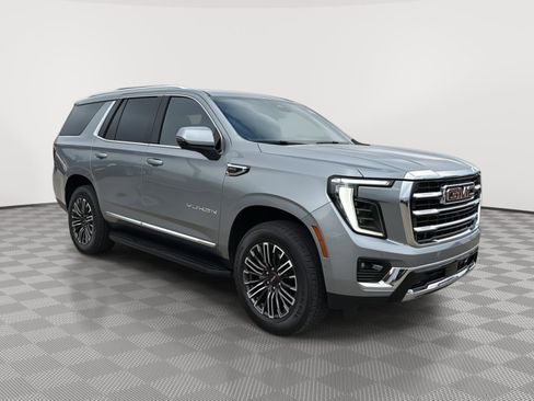Used 2025 GMC Yukon Elevation w/ LPO, Floor Liner Package image 7