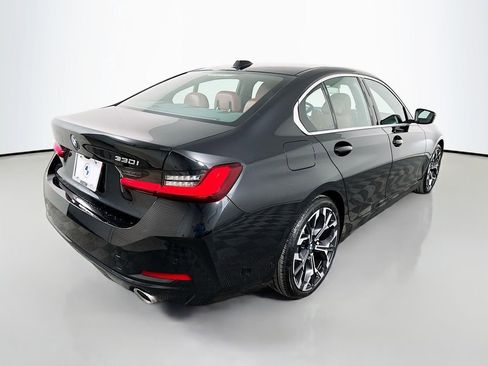 Used 2025 BMW 330i Sedan w/ Convenience Package image 5