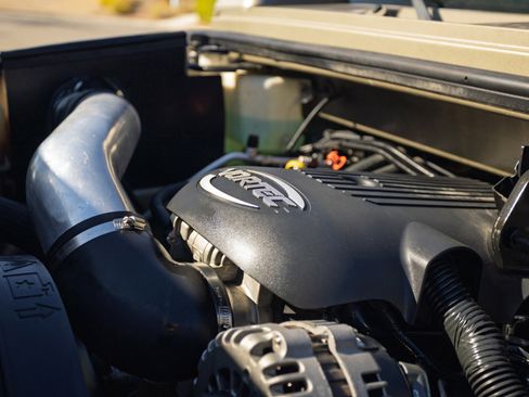 Used 2005 HUMMER H2 SUT w/ Preferred Equipment Group image 33