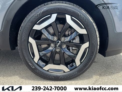 Certified 2024 Kia Telluride S FWD image 7