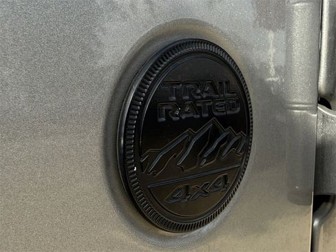 Used 2021 Jeep Wrangler Unlimited Sahara image 12