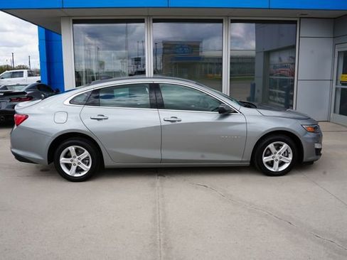Used 2025 Chevrolet Malibu LS w/ Driver Confidence Package FWD image 32