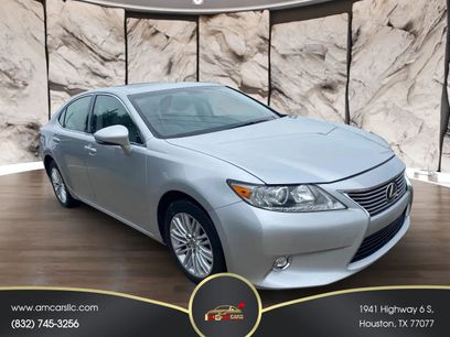 Used 2014 Lexus ES 350 w/ Luxury Package