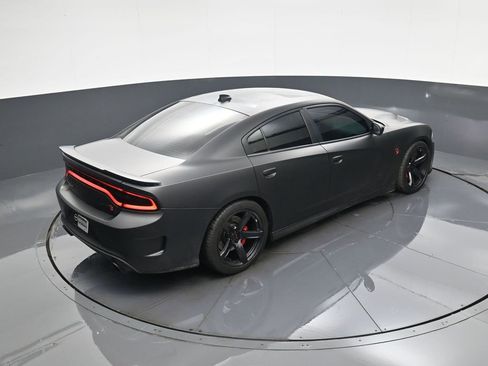 Used 2018 Dodge Charger SRT Hellcat w/ Harman/Kardon Audio Group image 34