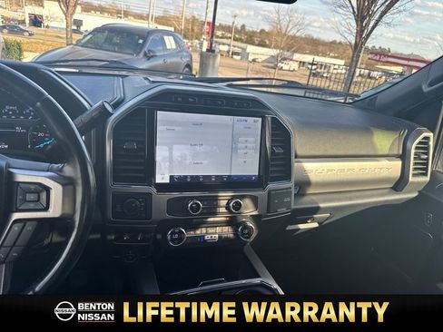 Used 2022 Ford F250 Platinum image 15