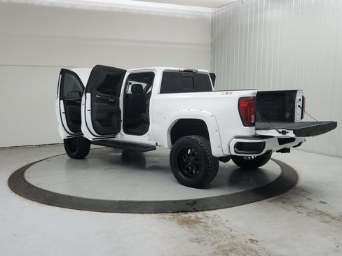 Used 2024 GMC Sierra 1500 Elevation w/ Preferred Package AWD/4WD image 14