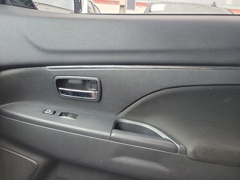 Used 2017 Mitsubishi Outlander Sport ES image 35