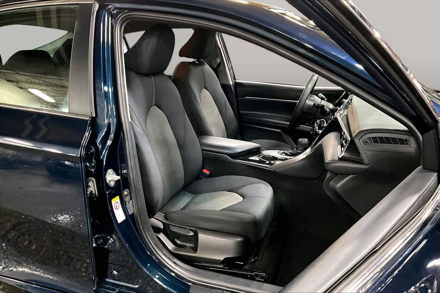 Certified 2018 Toyota Camry LE FWD image 7