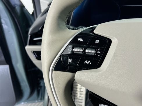Certified 2023 Kia Niro Wave image 13