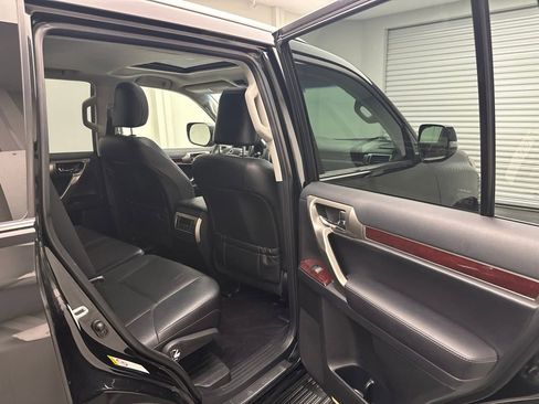 Used 2014 Lexus GX 460 w/ Premium Package AWD/4WD image 7