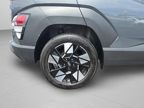 Used 2025 Hyundai Kona SEL AWD/4WD image 34