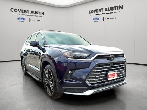 Used 2025 Toyota Grand Highlander AWD Hybrid image 7