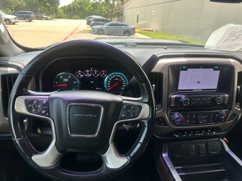 Used 2018 GMC Sierra 3500 Denali w/ Duramax Plus Package image 33