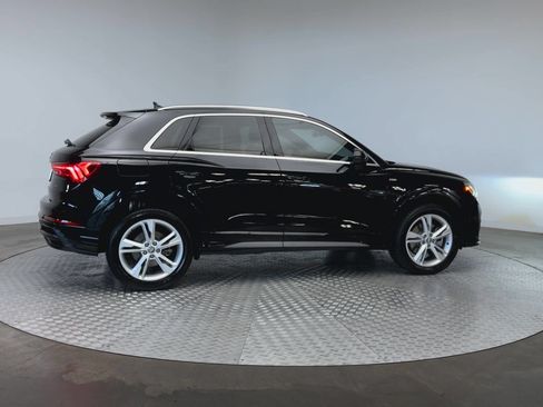Used 2020 Audi Q3 2.0T Premium Plus w/ Premium Plus Package AWD/4WD image 9