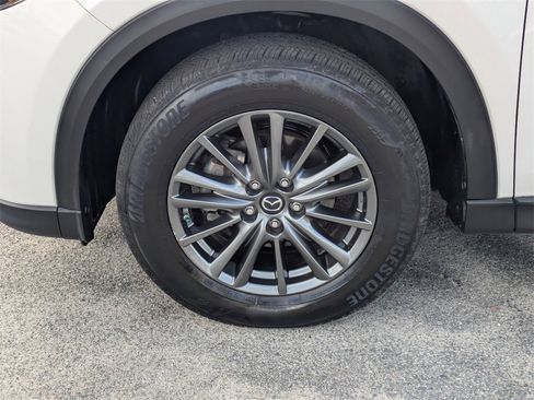 Used 2017 MAZDA CX-5 Sport image 10